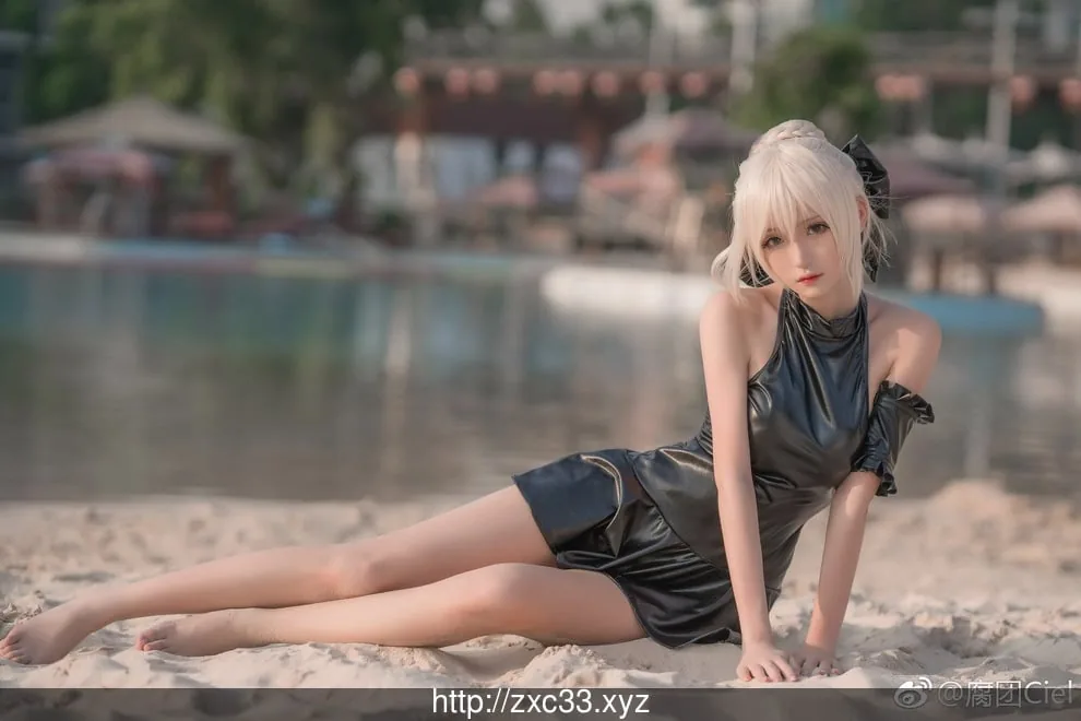 {奇怪/极品COS}斗鱼二次元现任一姐：腐团儿顶级COS福利大合集！【超级精美/1.12gb】